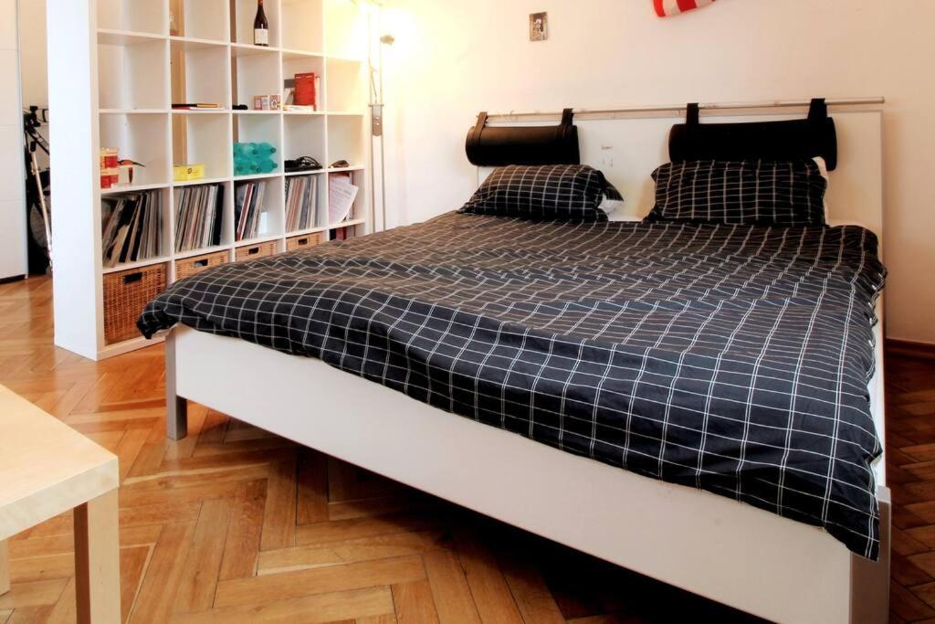 Spacious For Big Groups Oktoberfest / Bauma Appartement